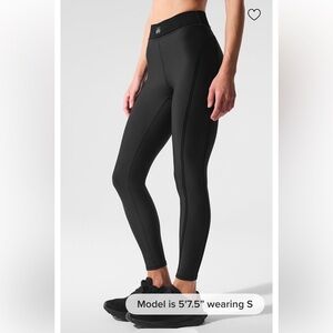 ALO Yoga Airlift High Waist 7/8 line up leggings